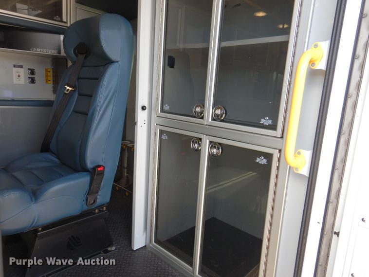 image for item KP9470 2015 Chevrolet Express G4500  ambulance