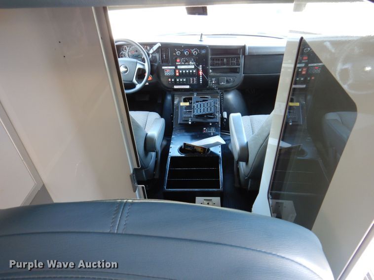 image for item KP9470 2015 Chevrolet Express G4500  ambulance