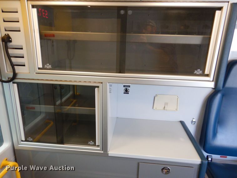 image for item KP9470 2015 Chevrolet Express G4500  ambulance