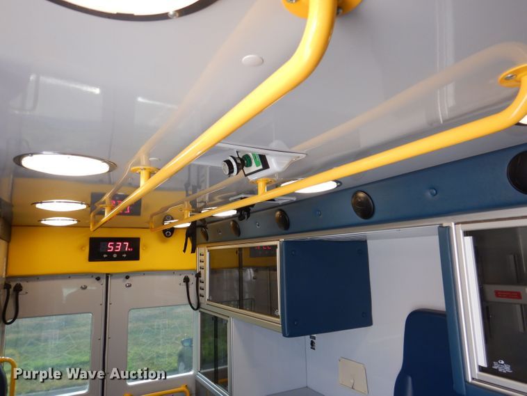 image for item KP9470 2015 Chevrolet Express G4500  ambulance