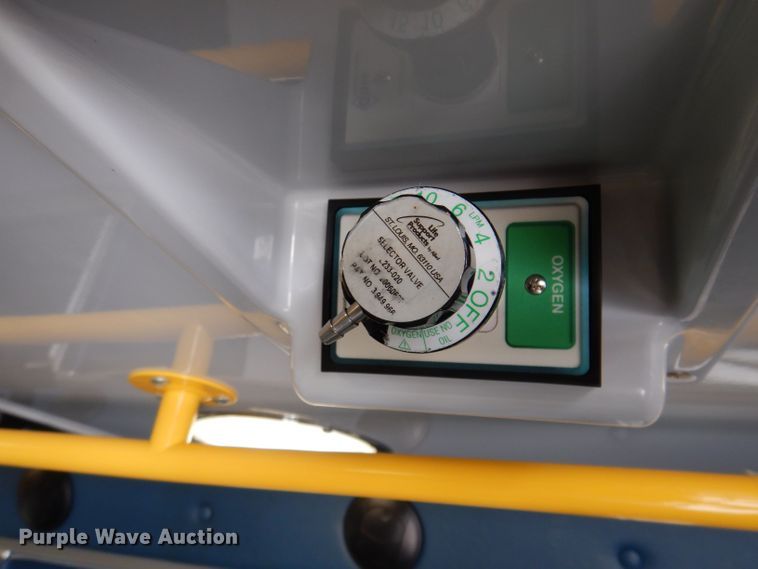 image for item KP9470 2015 Chevrolet Express G4500  ambulance