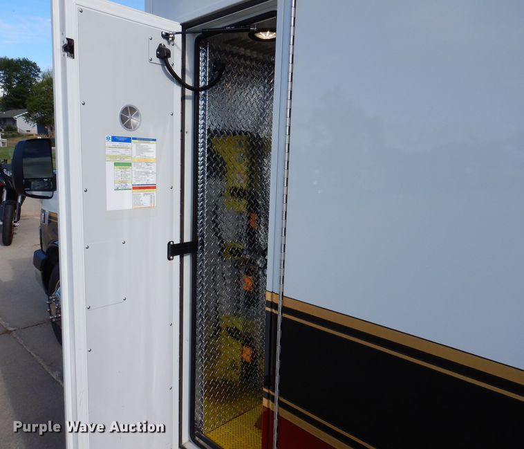 image for item KP9470 2015 Chevrolet Express G4500  ambulance