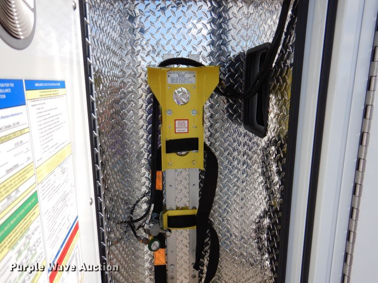 image for item KP9470 2015 Chevrolet Express G4500  ambulance