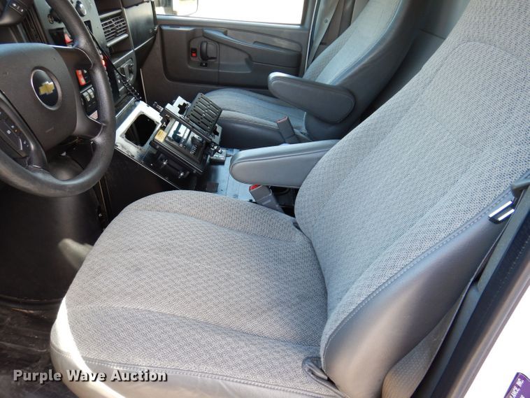 image for item KP9470 2015 Chevrolet Express G4500  ambulance