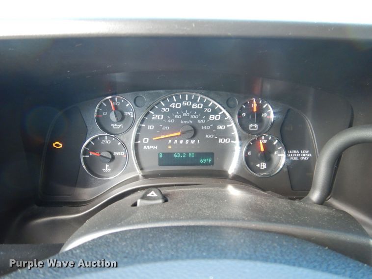 image for item KP9470 2015 Chevrolet Express G4500  ambulance