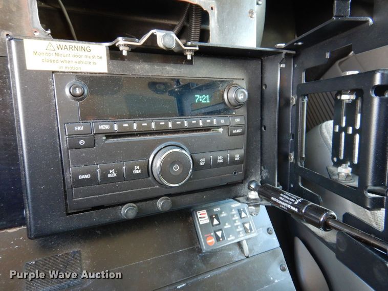 image for item KP9470 2015 Chevrolet Express G4500  ambulance