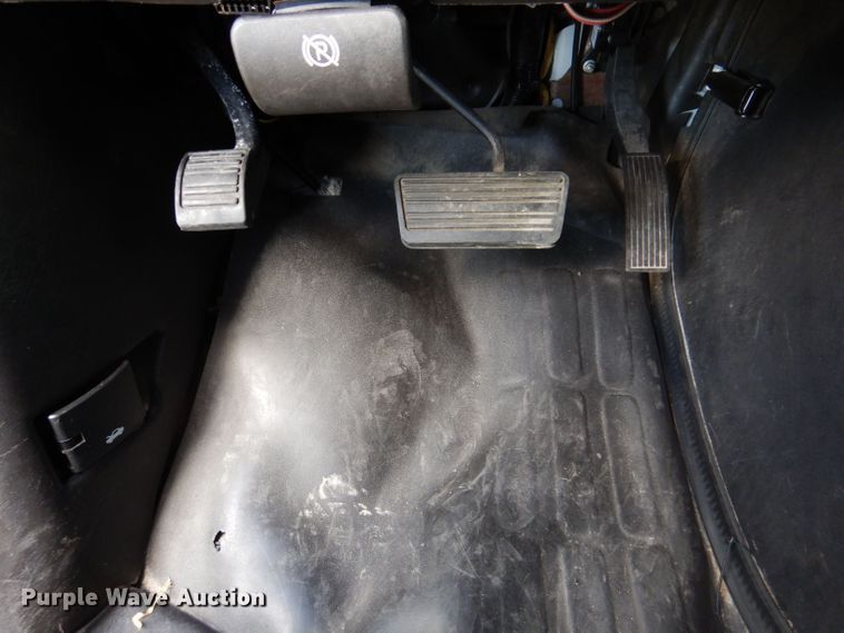 image for item KP9470 2015 Chevrolet Express G4500  ambulance