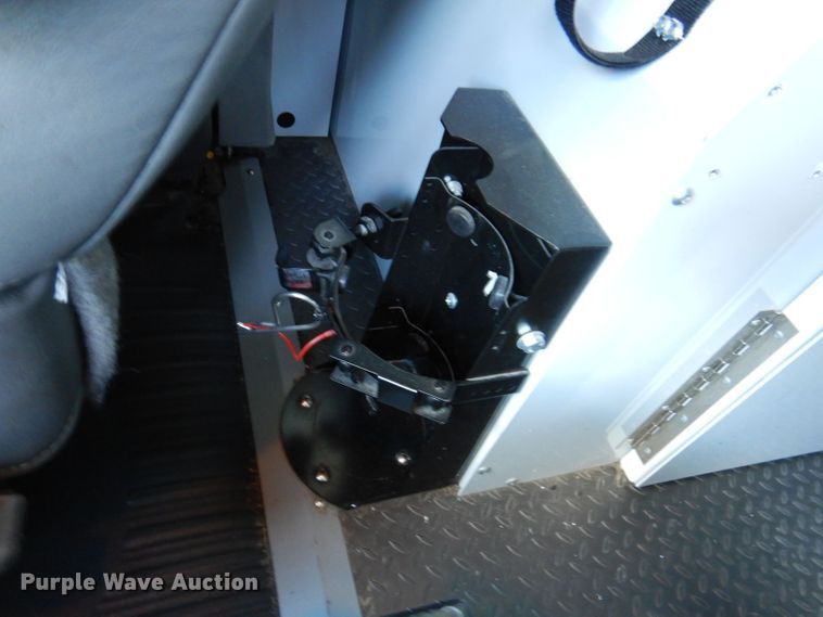 image for item KP9470 2015 Chevrolet Express G4500  ambulance