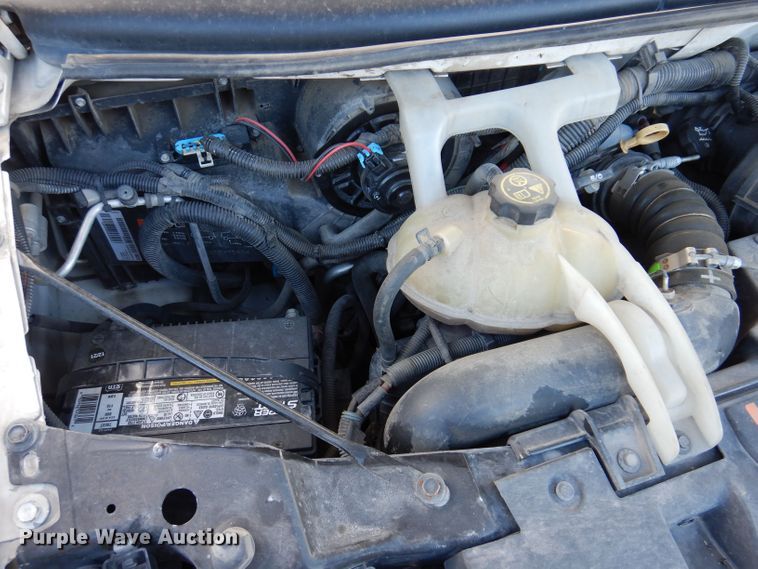 image for item KP9470 2015 Chevrolet Express G4500  ambulance