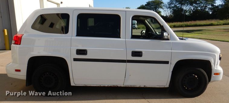 image for item KP9471 2014 VPG MV-1  handicap accessible van
