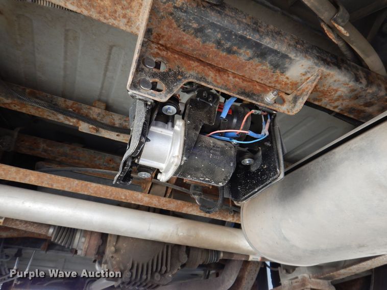 image for item KP9471 2014 VPG MV-1  handicap accessible van