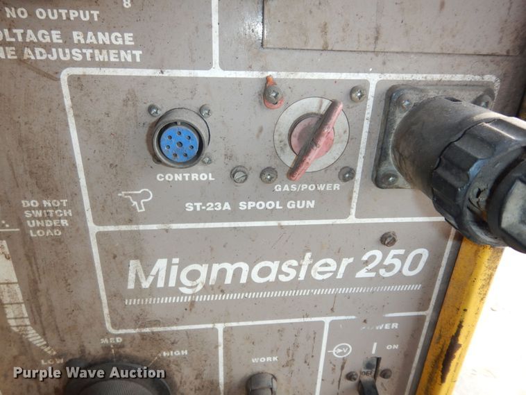 image for item KS9775 Esab Mig Master 250  welder