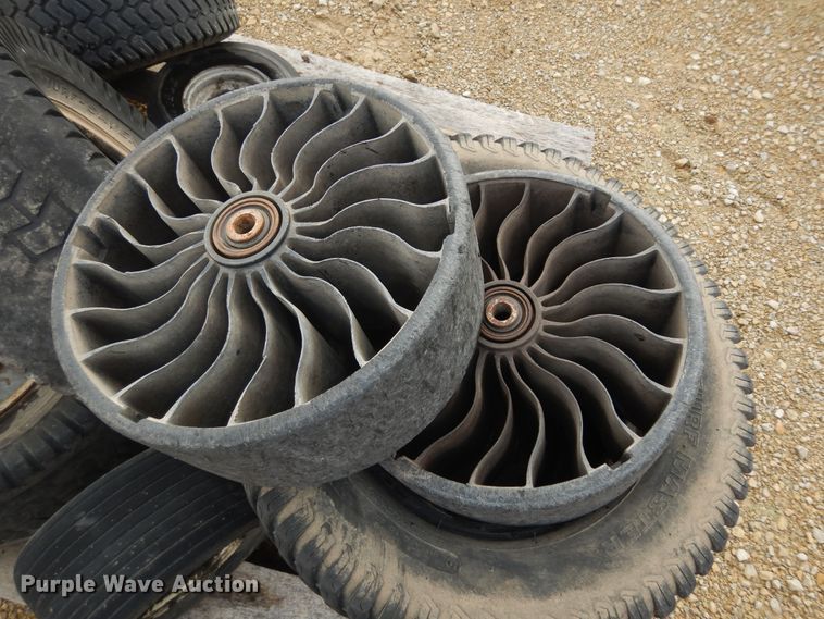 image for item KS9779 Lawn mower tires