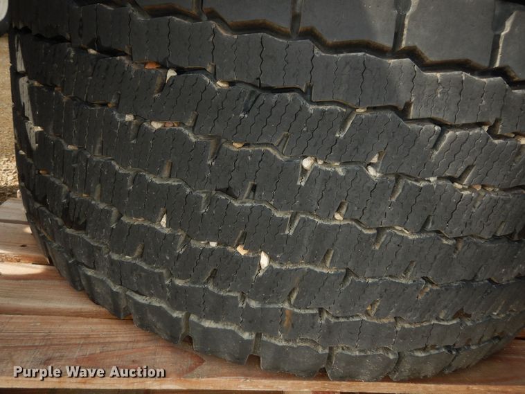 image for item KS9781 (5) tires