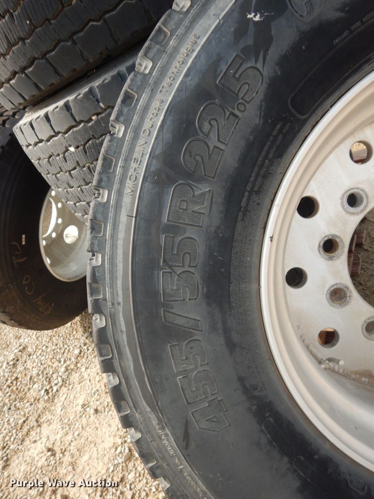 image for item KS9781 (5) tires