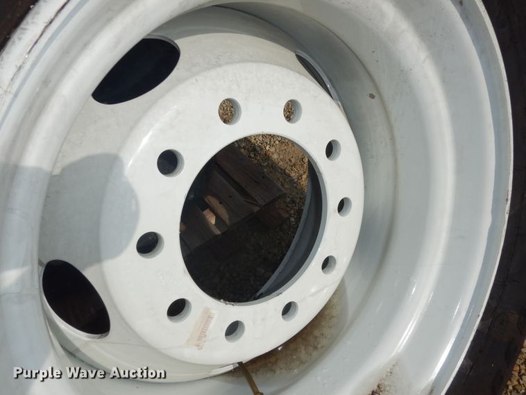 image for item KS9781 (5) tires