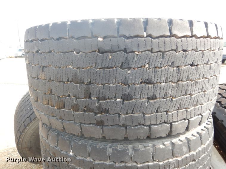 image for item KS9781 (5) tires