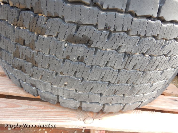 image for item KS9781 (5) tires