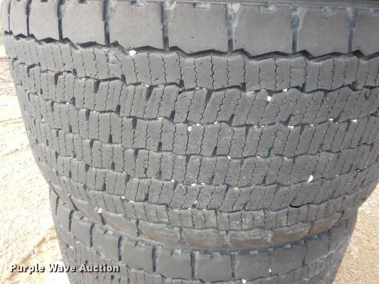 image for item KS9783 (4) 455/55R22.5 tires