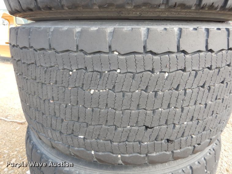 image for item KS9783 (4) 455/55R22.5 tires
