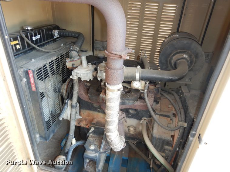 image for item KS9893 2000 Generac 20A03008S  generator