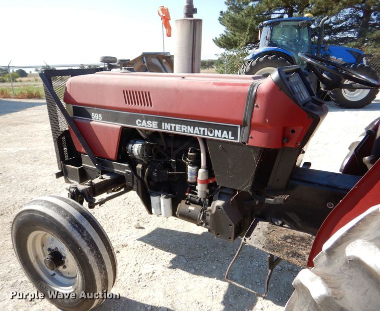 image for item LB9866 1991 Case IH 595  tractor
