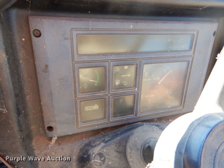 image for item LB9866 1991 Case IH 595  tractor