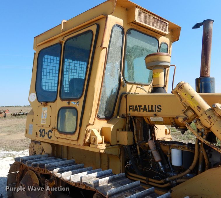 image for item LB9867 1982 Fiat-Allis 10C  dozer