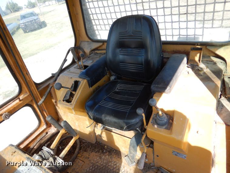 image for item LB9867 1982 Fiat-Allis 10C  dozer