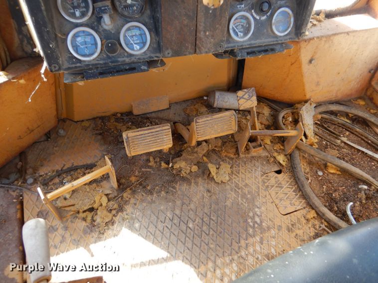 image for item LB9867 1982 Fiat-Allis 10C  dozer