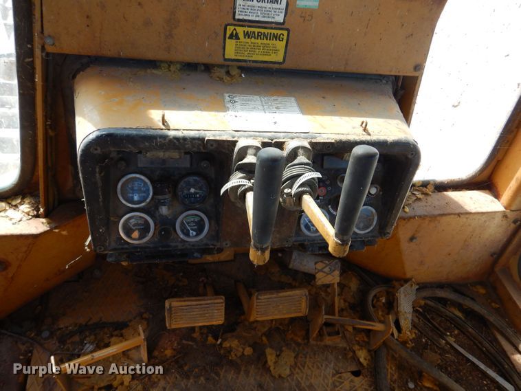 image for item LB9867 1982 Fiat-Allis 10C  dozer