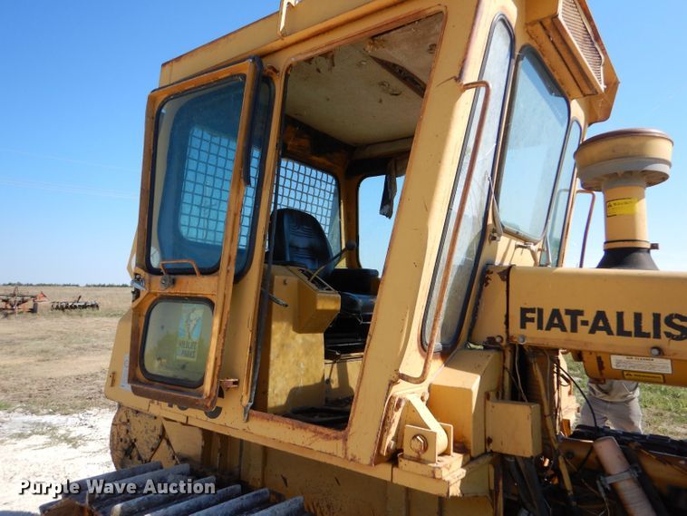 image for item LB9867 1982 Fiat-Allis 10C  dozer