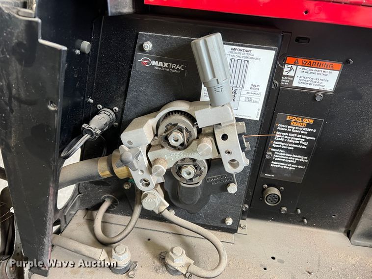 image for item LI9405 Lincoln Power MIG 255C  welder