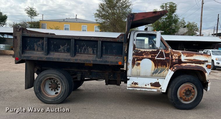 image for item LI9406 1984 GMC C6000  dump truck