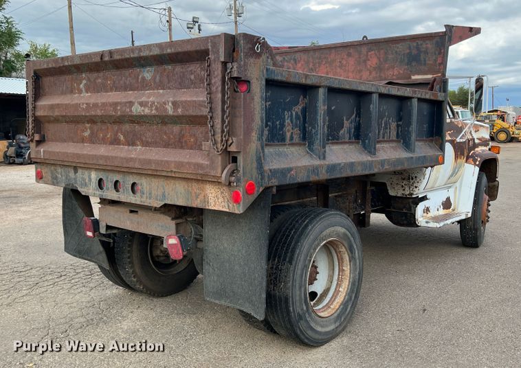 image for item LI9406 1984 GMC C6000  dump truck