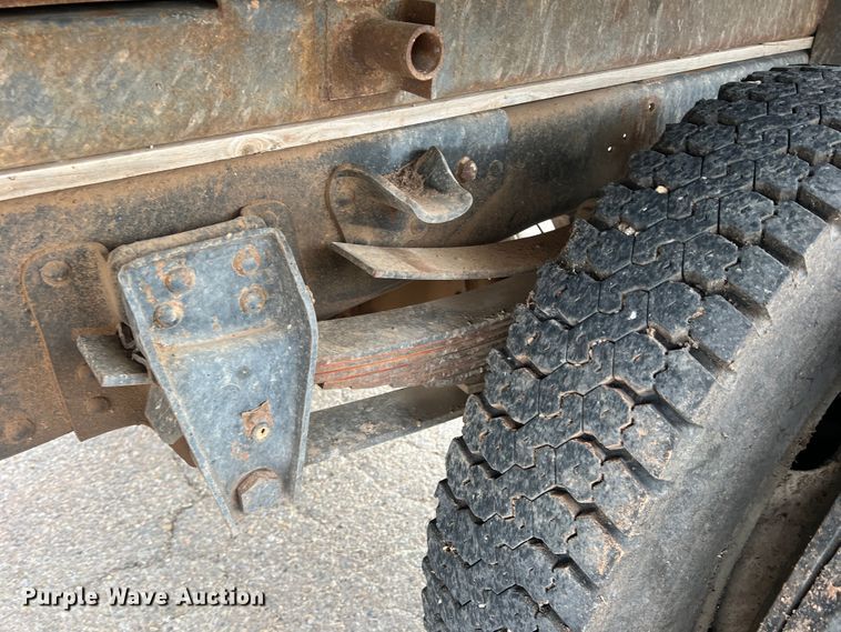 image for item LI9406 1984 GMC C6000  dump truck