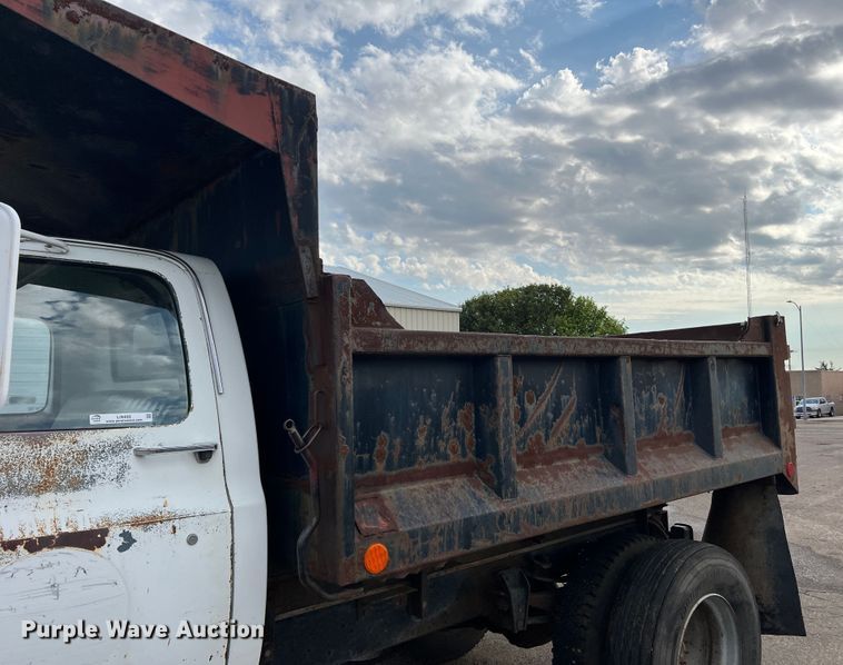 image for item LI9406 1984 GMC C6000  dump truck