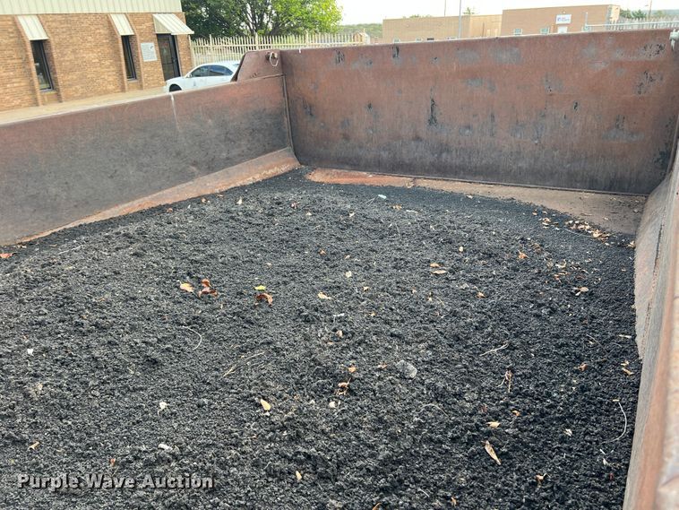 image for item LI9406 1984 GMC C6000  dump truck