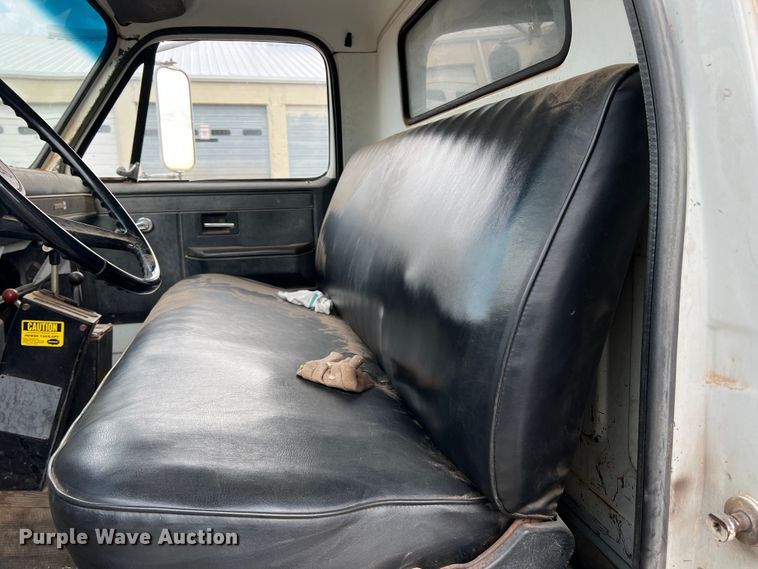 image for item LI9406 1984 GMC C6000  dump truck