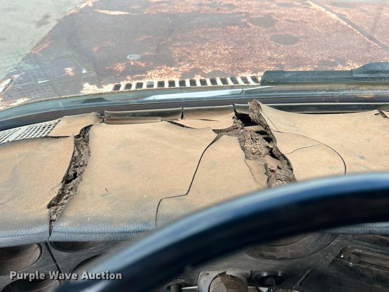 image for item LI9406 1984 GMC C6000  dump truck