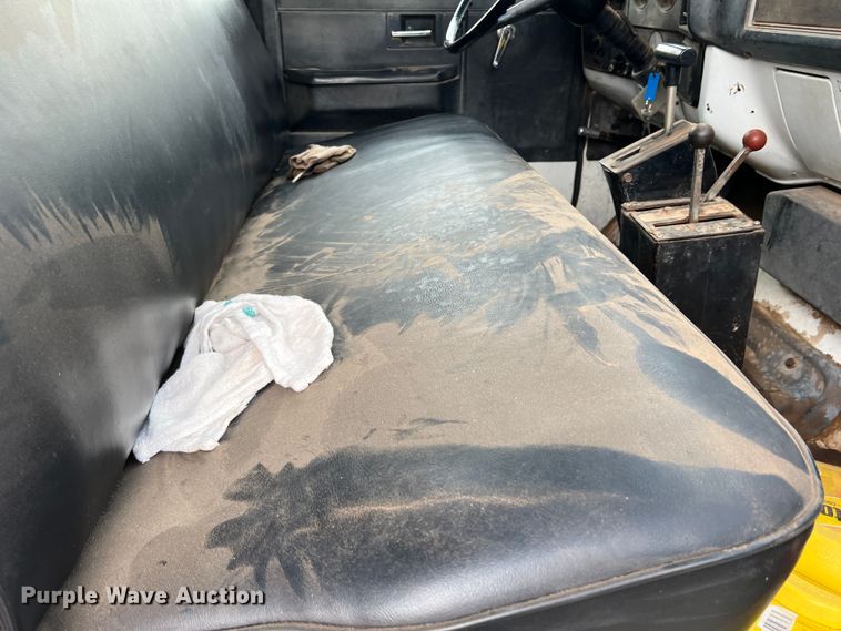 image for item LI9406 1984 GMC C6000  dump truck