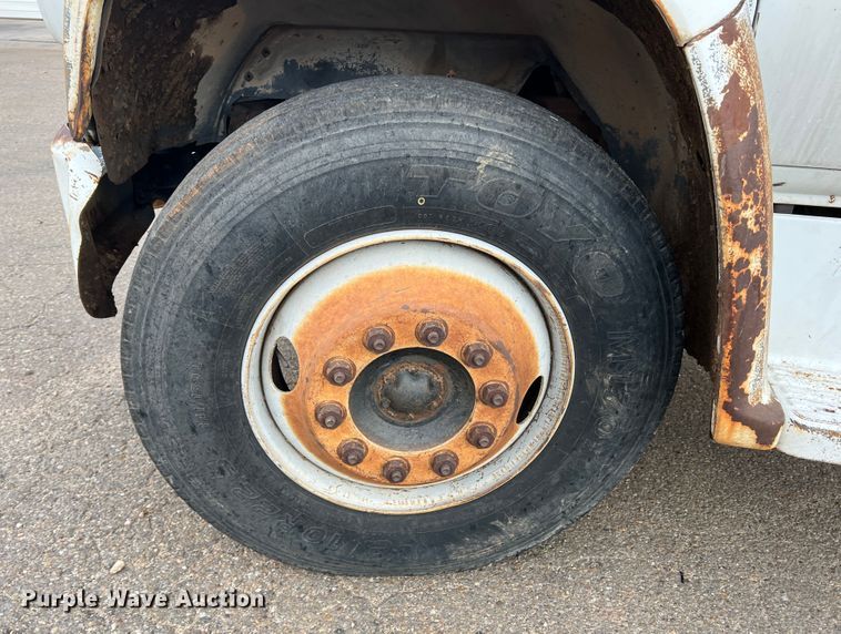 image for item LI9406 1984 GMC C6000  dump truck