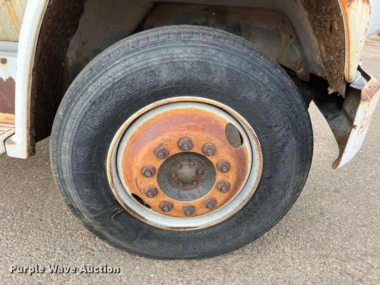 image for item LI9406 1984 GMC C6000  dump truck