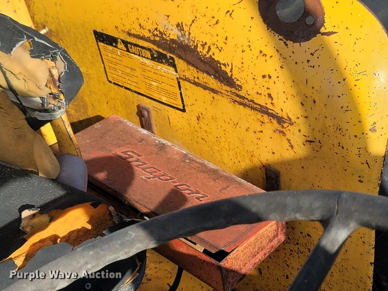 image for item LM9618 John Deere 401B  tractor