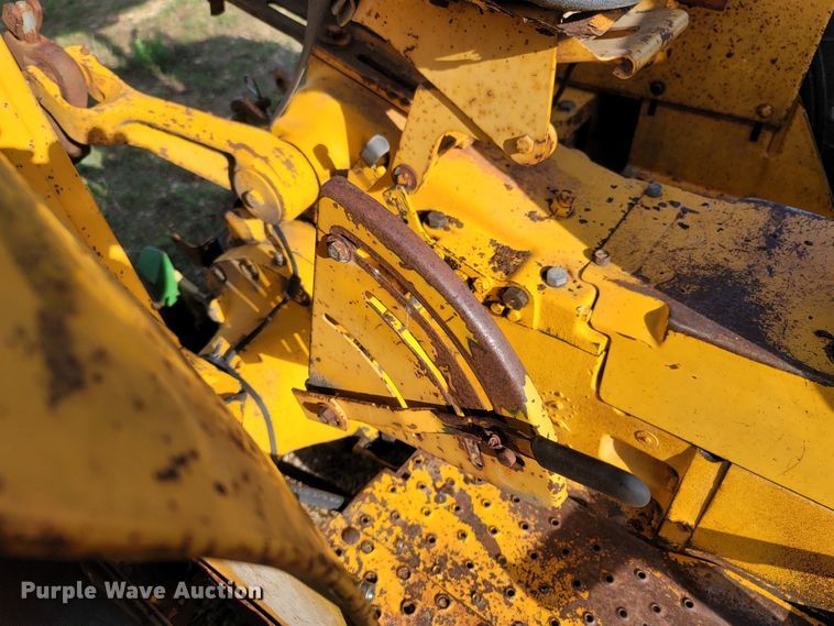 image for item LM9618 John Deere 401B  tractor