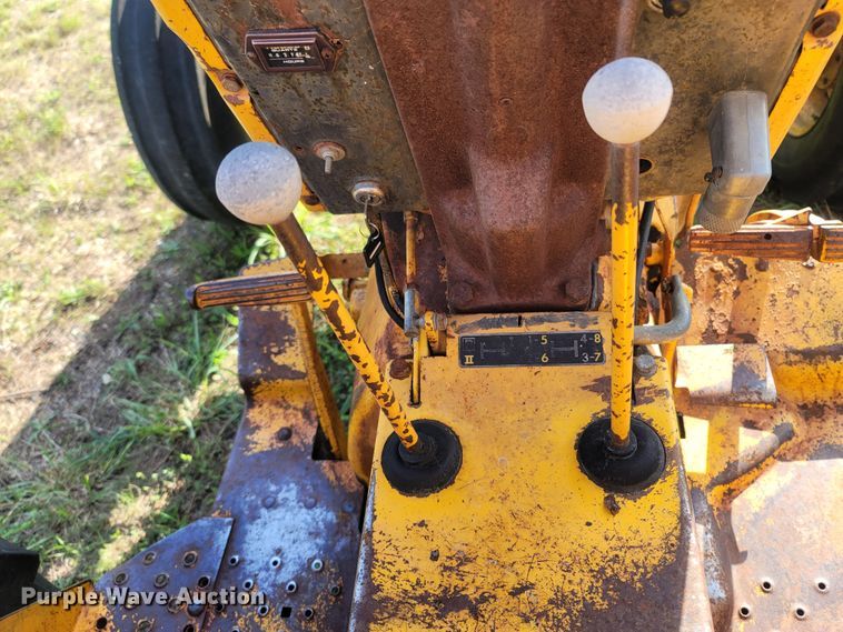 image for item LM9618 John Deere 401B  tractor