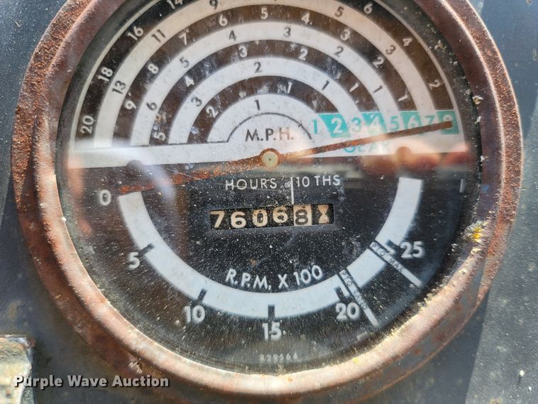 image for item LM9618 John Deere 401B  tractor