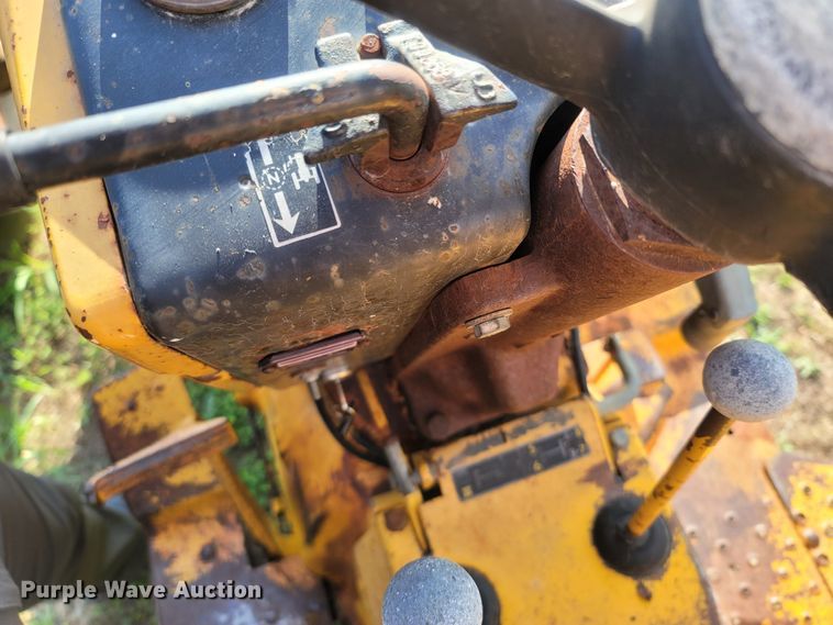 image for item LM9618 John Deere 401B  tractor