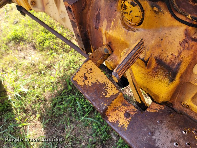 image for item LM9618 John Deere 401B  tractor