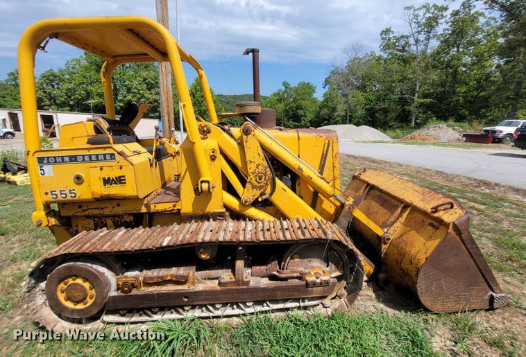 image for item LM9620 1977 John Deere 555  track loader